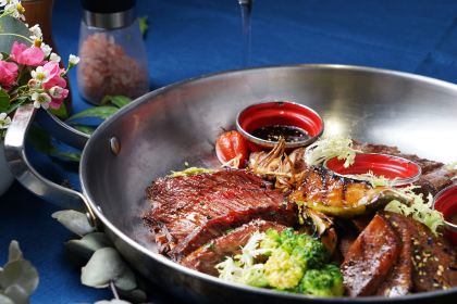 万禾都市农场 Brunch·Bistro(长宁来福士店)