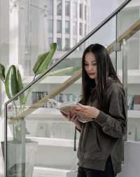 A Palatial Bookstore in Shanghai