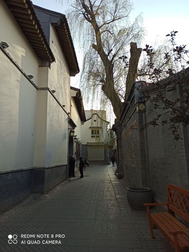 八坊十三巷