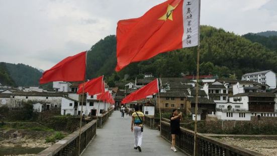 中國工農紅軍挺進師紀念館4蔡相廟原為紀念當地24位為鄉鄰做好