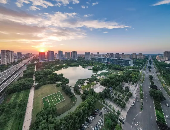 โรงแรมในเขตเทศบาลและจุดชมวิวคลองเก่า