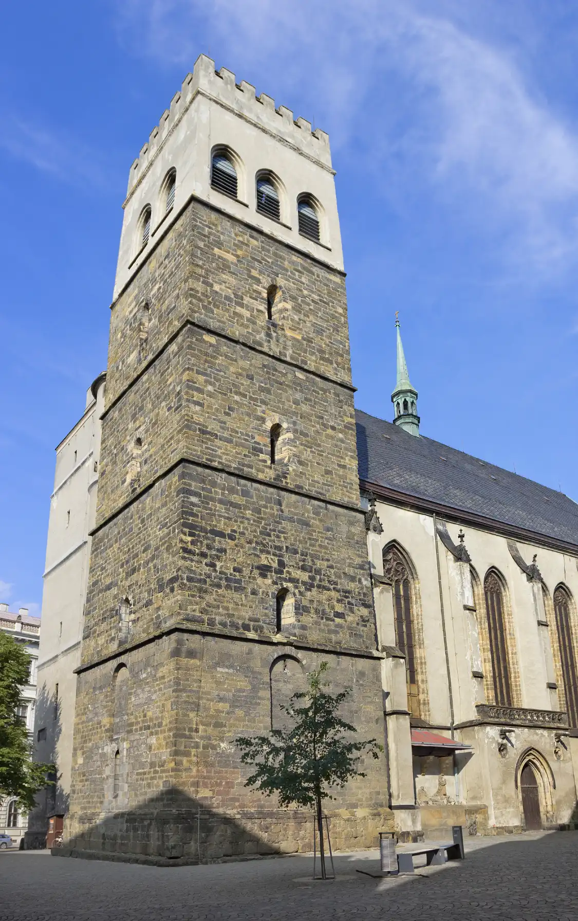 Các khách sạn gần Church of Saint Maurice