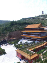 Qiannian Gucha Lingyan Temple