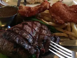 Louie's Steak & Seafood