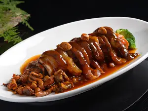 茶卡盐湖天镜瀚海大饭店·瀚海丝路风情餐厅