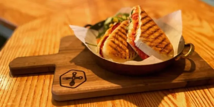 Eet- & Wielercafé Cours