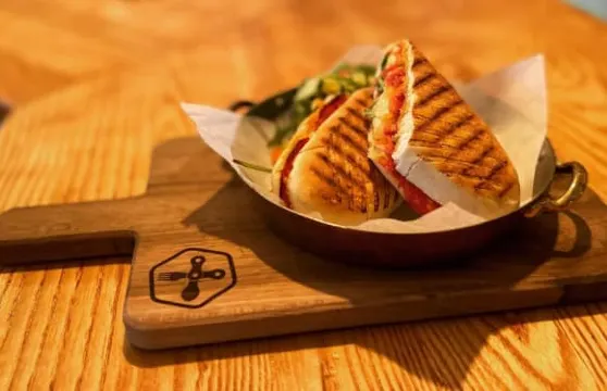 Eet- & Wielercafé Cours