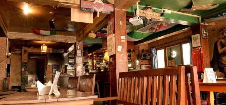 Everest Irish Pub