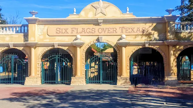 Six Flags Over Texas
