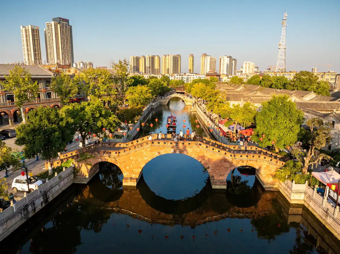 Hotels near Guanzhong Old Street