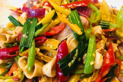 苗味酸汤世家(川心店)