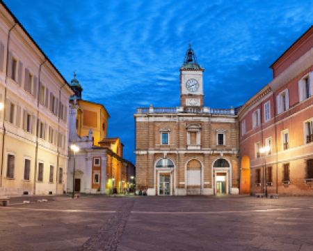 香港-拉文納 機票酒店 自由行