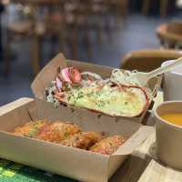 佐敦彌敦道抵食嘅西式快餐～自助形式無限添飲餐湯同冷熱水～