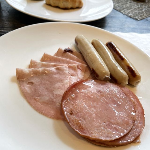 【 款式選擇多的酒店自助早餐 】 
