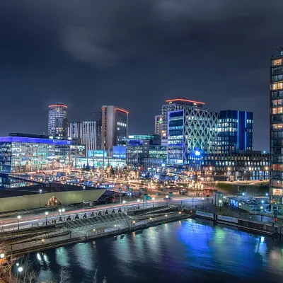 Hotels in Whitefield With Bars