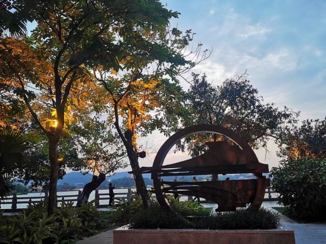 Huizhou West Lake
