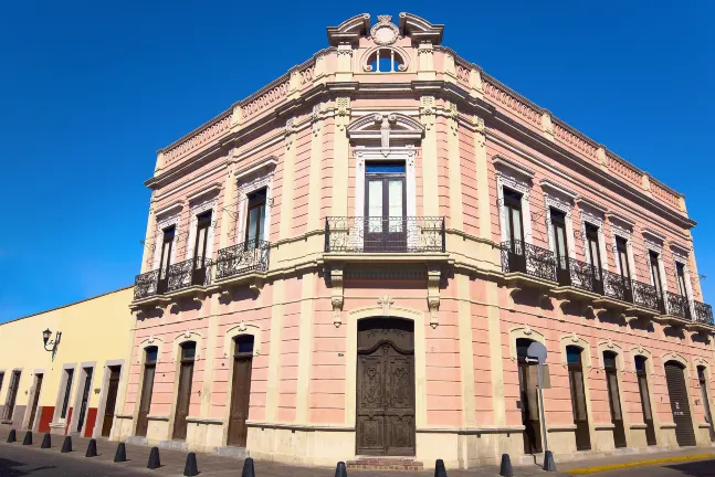Hotels near Manco Capac Square