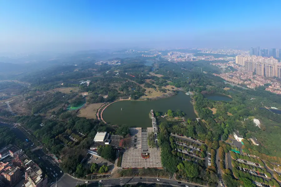 Xihu Amusement Park