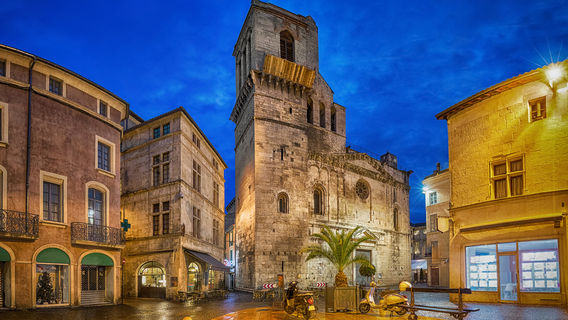 Nimes