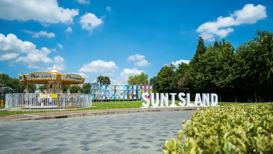 1_Sun Island
