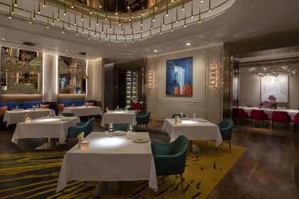 8½ Otto e Mezzo BOMBANA Macau