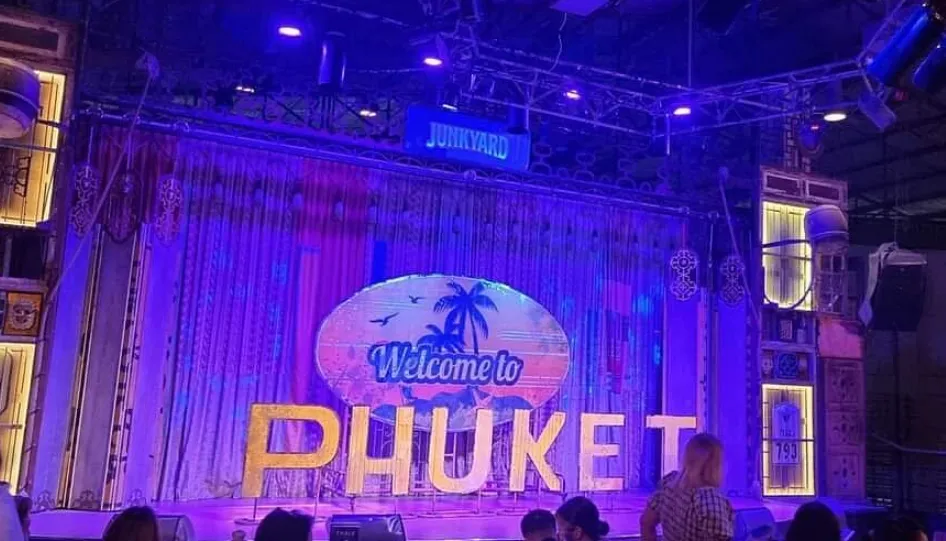 1_Junkyard Theatre Phuket