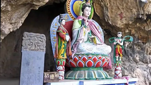 女媧洞