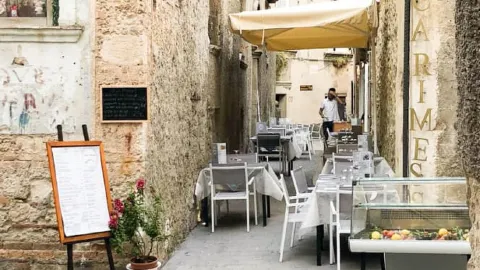 L’Antica Rimessa Ristorante in 特羅佩阿