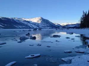 Xinjiang Kanas Lake