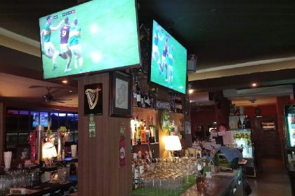 Murphy's Irish Restaurant +Bar