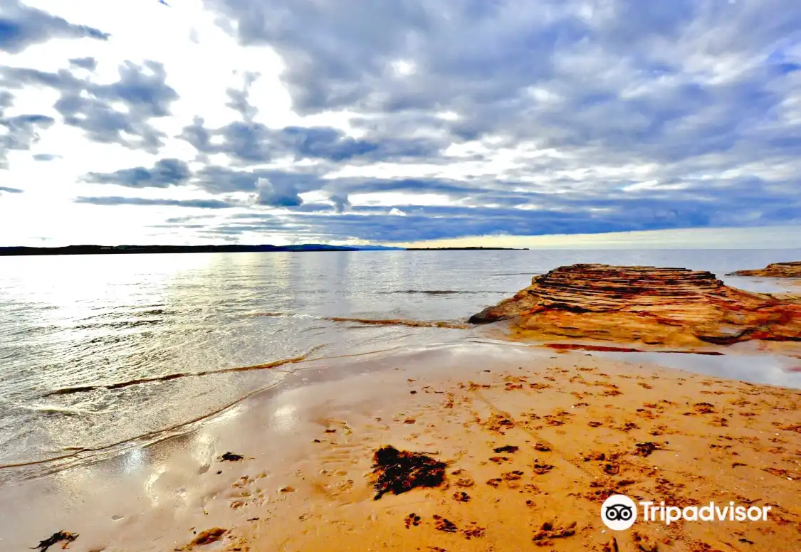 웨스트 키르비 비치 주변 호텔