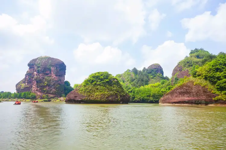 Hotels near Yingtan Park