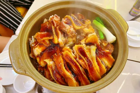 天桥底鸡煲
