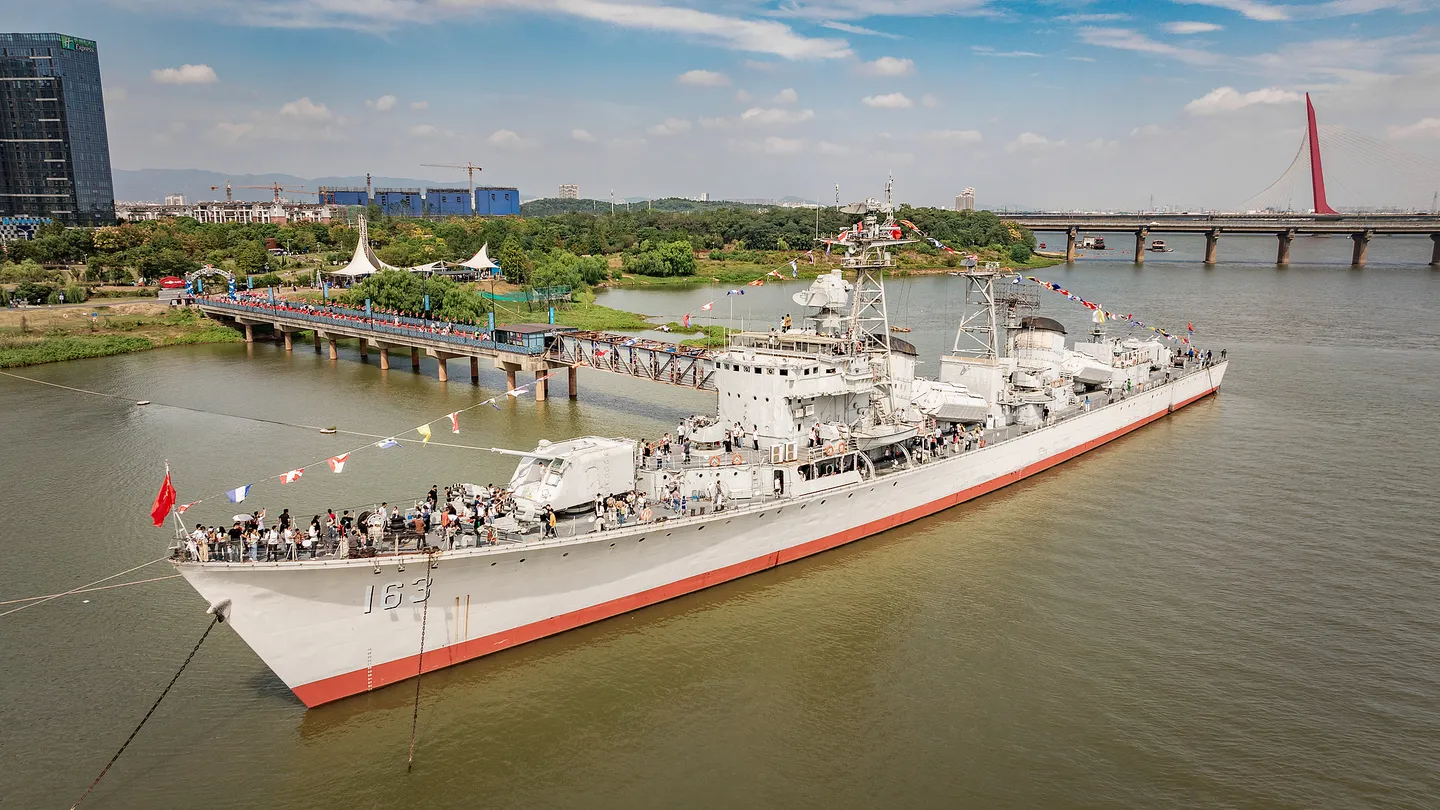 5_Nanchang Destroyer