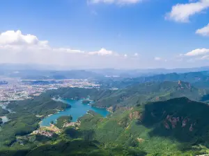 Công viên nước Phổ Biến Tại Phố Giang