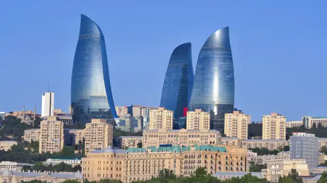 鄰近火焰塔的酒店