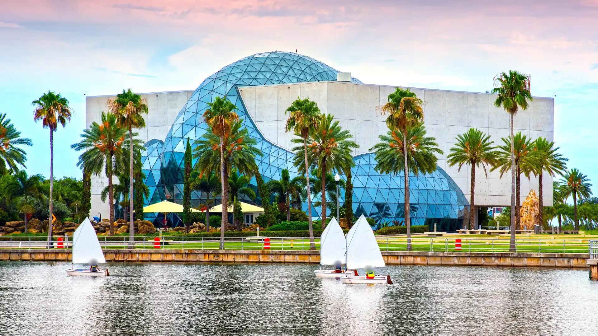 Hotels near The Dalí Museum