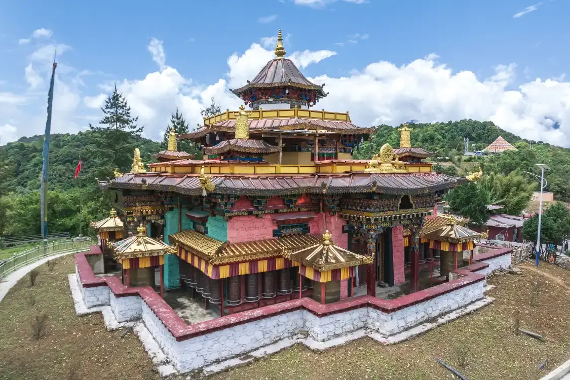 Hotels near Renqinbeng Temple