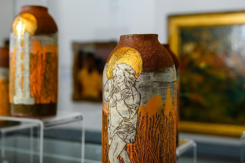 All that Glitters: Lustre decoration on ceramics 1900-2025 | Walker Art Gallery