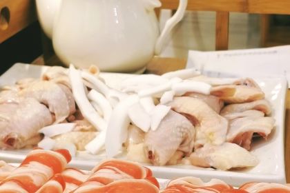 武国·四物椰鸡·养生餐厅(海控国际店)