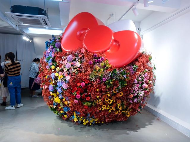 HELLO KITTY為期10日花藝展  HELLO KITTY為期10日花藝展
