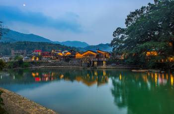난징 밤의 인기 장면 베스트 3
