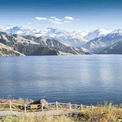 Номер с видом на горы Отели в г. Турфан