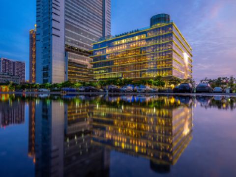 彌陀區納骨堂附近住宿