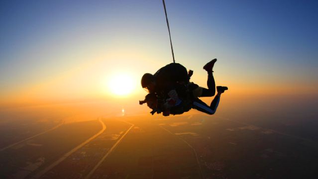 海南三亞樂東跳傘三亞海上海景跳傘中國國內4000公尺雙人高空跳傘【4000公尺跳傘+大片級攝影+贈送影片剪輯】