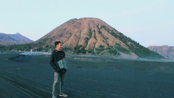 Bromo Tour from Surabaya with Banyuwangi Drop-off