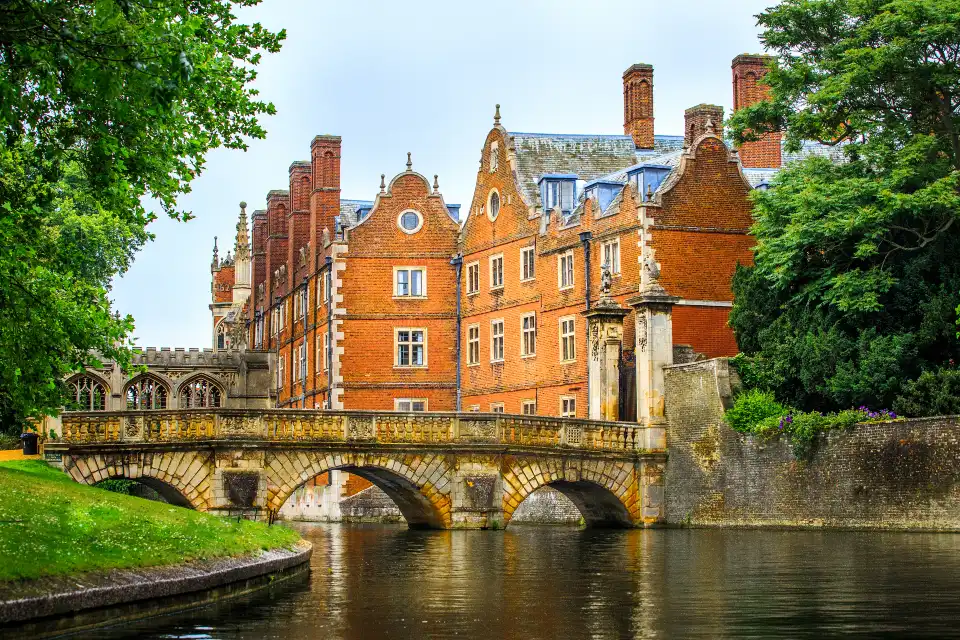1_River Cam
