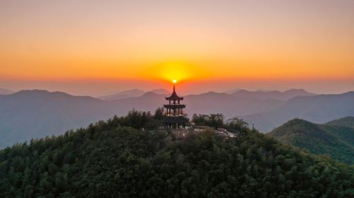 First Peak in Sountern Jiangsu, Yixing Zhuhai Scenic Area