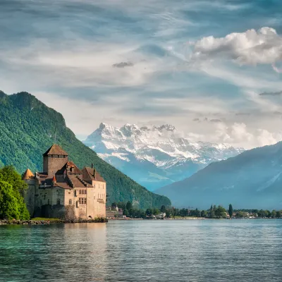 Отели рядом с достопримечательностью «Монреу Рождественская деревня, Швейцария»