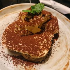 Professor Lee (港汇恒隆店) User Photo